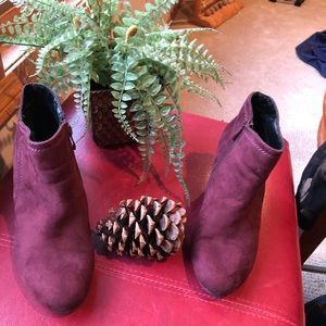 Pesaro Suede boots - size 8